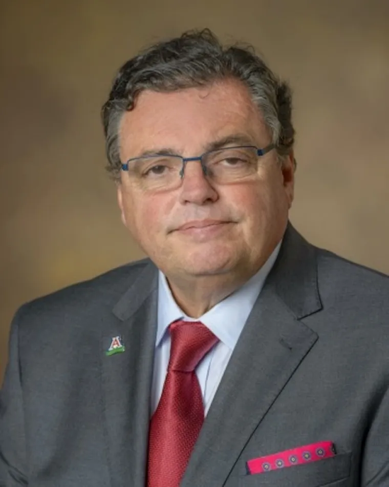Michael Abeccassis headshot
