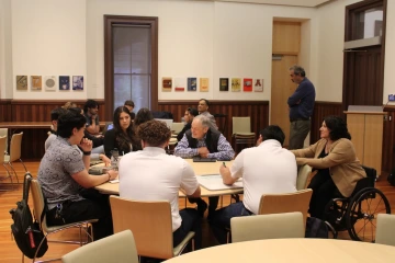 student council meeting with the president